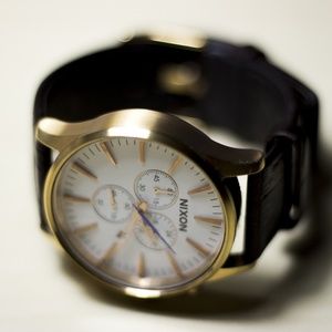 Nixon Sentry Chrono Leather Watch